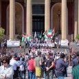 Ieri mattina a Palermo sulla scalinata del Teatro Massimo si è esibita la Corale della Polizia Municipale di Palermo in collaborazione con i piccoli coristi della Scuola Gabelli di Palermo, in ricordo del...