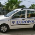 Ieri mattina, intorno alle 8, un’autoradio dell’Europol in servizio a Marsala veniva fermata da alcuni cittadini preoccupati in quanto, poco prima, avevano notato un individuo che aveva un’ascia in mano. Gli agenti informavano...