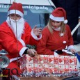 Per le vie del paese Babbo Natale in carrozza.