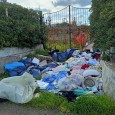 Ficarazzi : Pulizia e decoro. A nulla valgono gli sforzi degli operatori della Roma Costruzioni srl Ficarazzi  che cercano di mantenere il paese pulito. Vero è che c’è gente incivile che abbandona la...