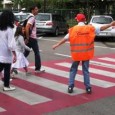 Era il primo giorno di scuola. La mamma aveva sistemato per bene lo zaino con la merenda ed i libri. Lo zaino già il primo giorno era abbastanza pesante e Mario (nome di...