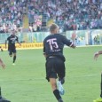 Il Palermo vince l’ottava partita consecutiva e rimane a punteggio pieno a otto punti dal secondo posto. Ennesima rimonta lampo dei rosa allenati da Pergolizzi, che ribaltano il gol subito in 2 minuti....