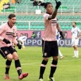 Un rigore di Hernandez regala la vittoria al Palermo che adesso vola in fuga in testa alla classifica del campionato di serie B. L’1 a 0 sul Padova consente ai rosanero di portare...