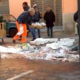 Attimi di tensione a Ficarazzi per lo sgombero di un gazebo abusivo. Tutto è nato in seguito a un’operazione di controllo delle attività commerciali inerente la regolarità nei permessi attuata dagli agenti della...